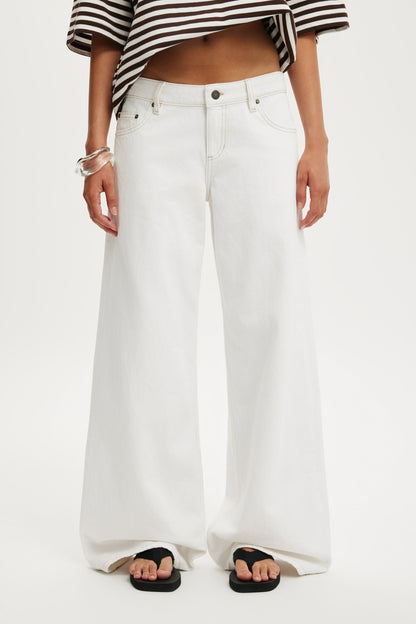 Low Rise Wide Jean