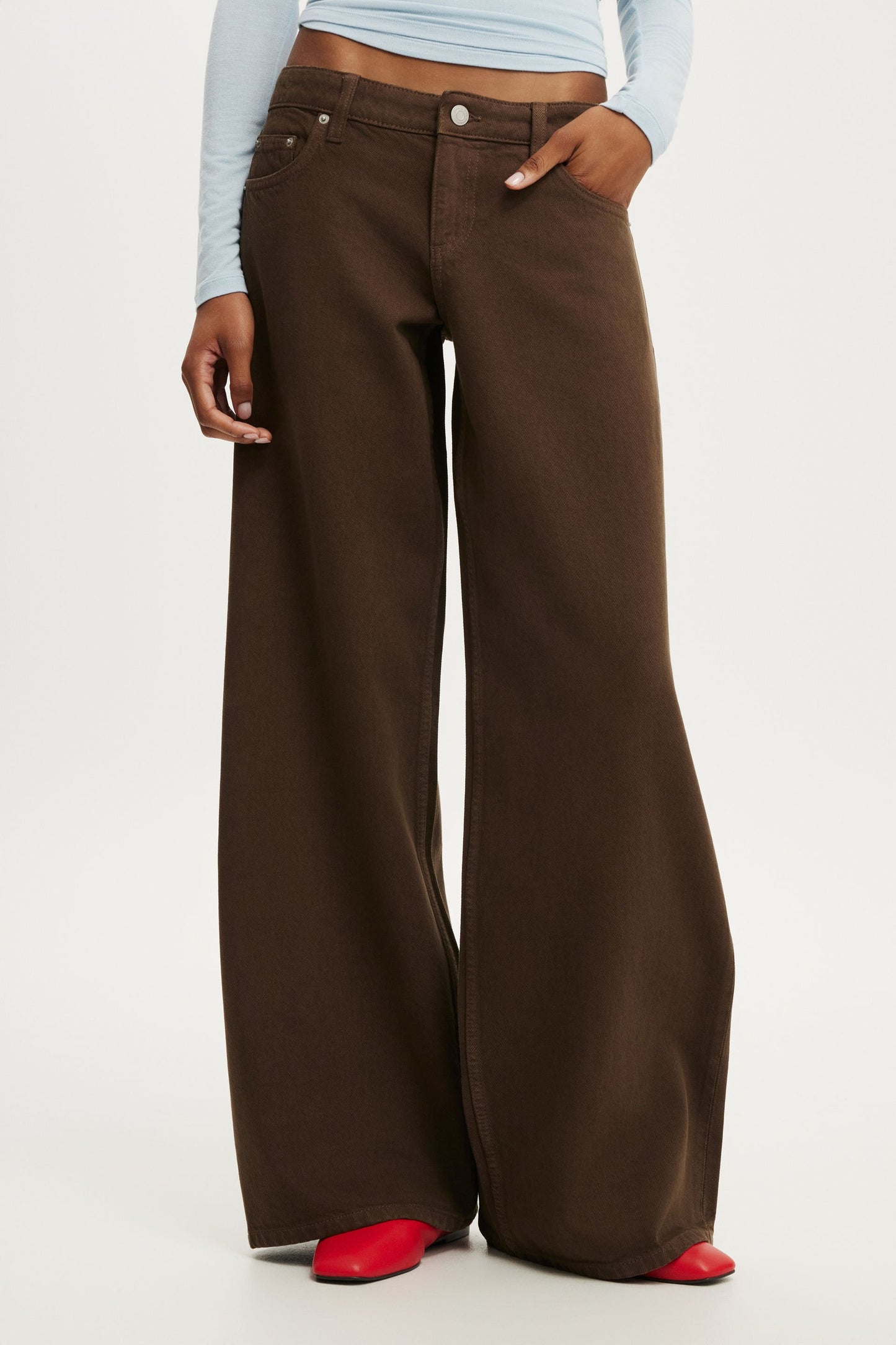 Low Rise Wide Jean