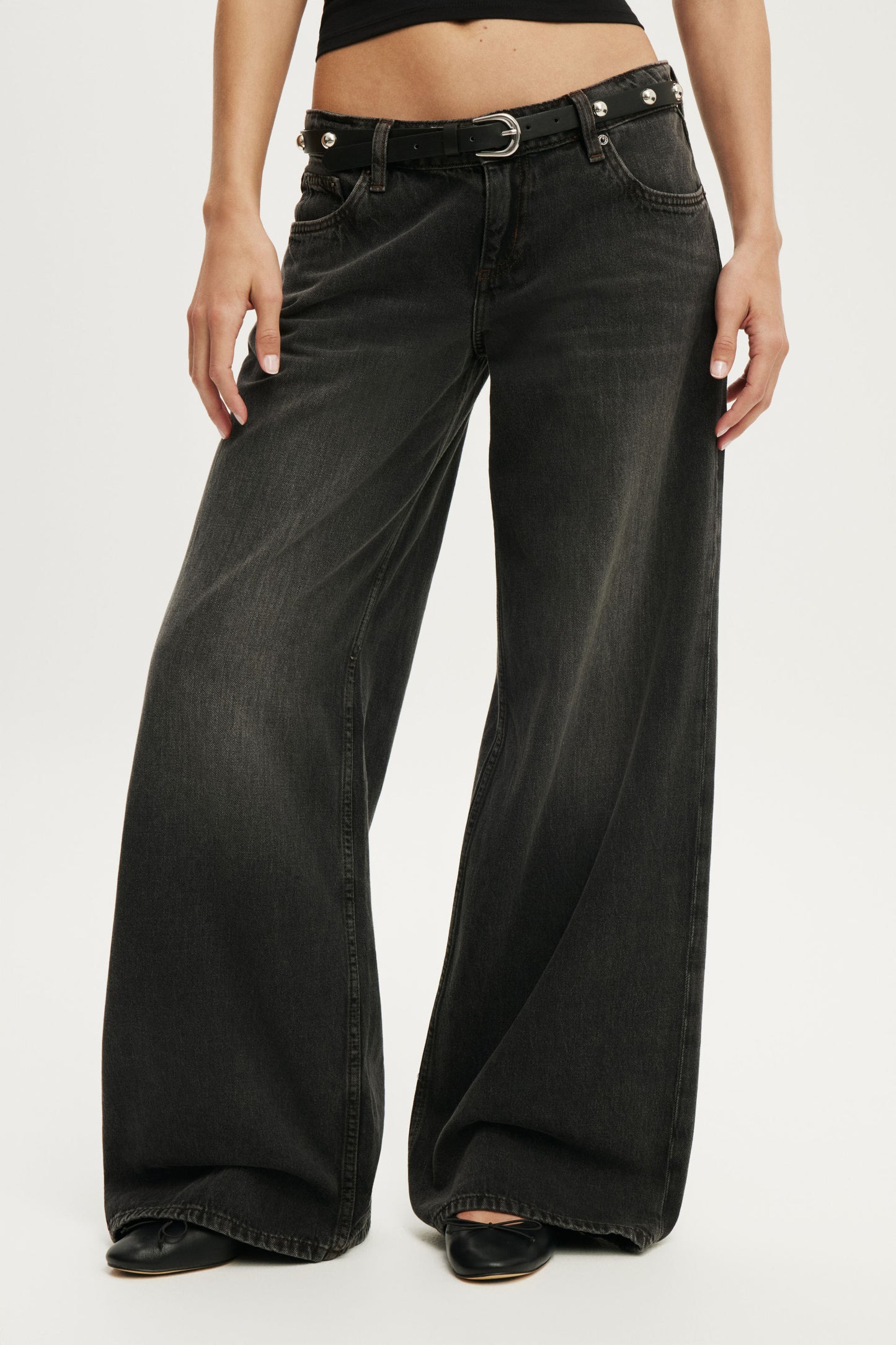 Low Rise Wide Jean
