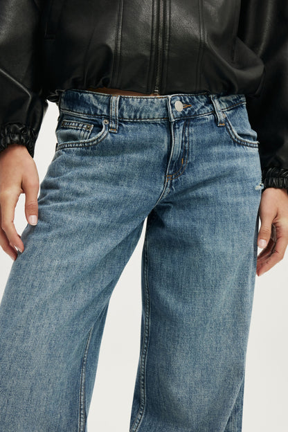 Low Rise Wide Jean