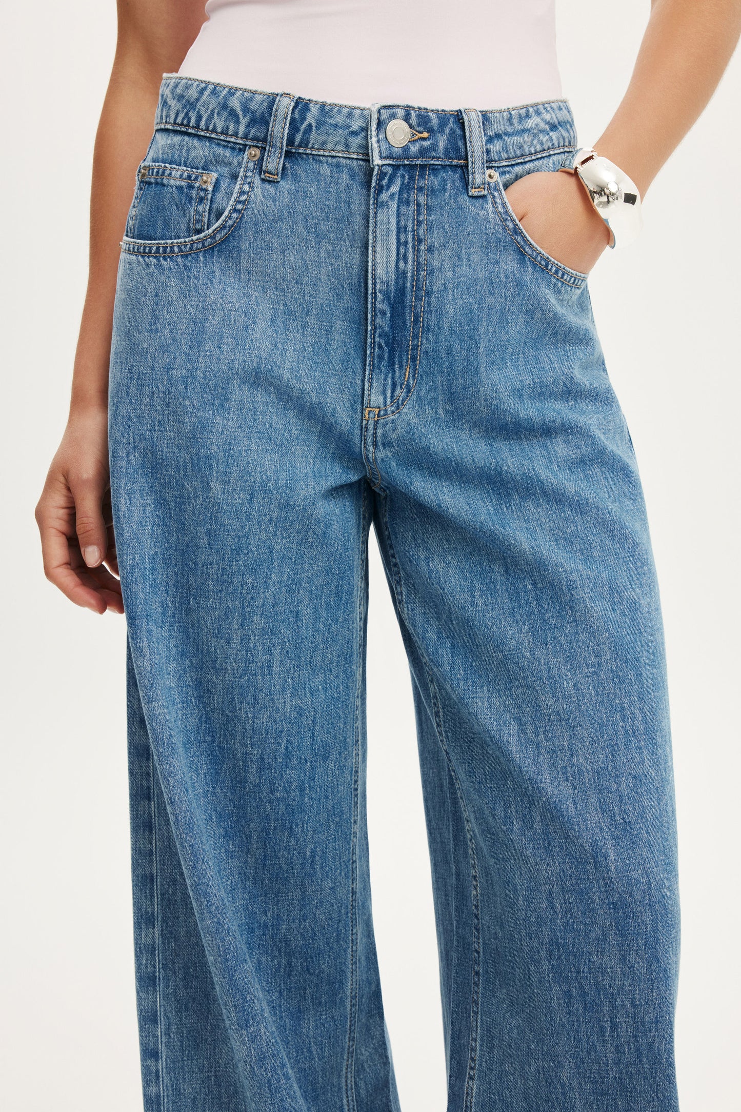 High Rise Wide Jean