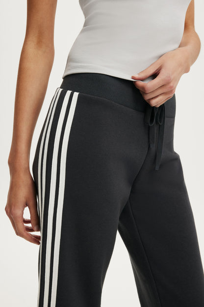 Capri Fleece Sweatpant