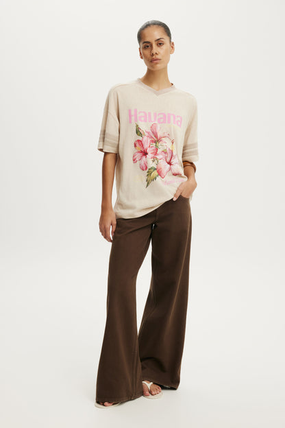 V Neck Vacay Graphic Tee