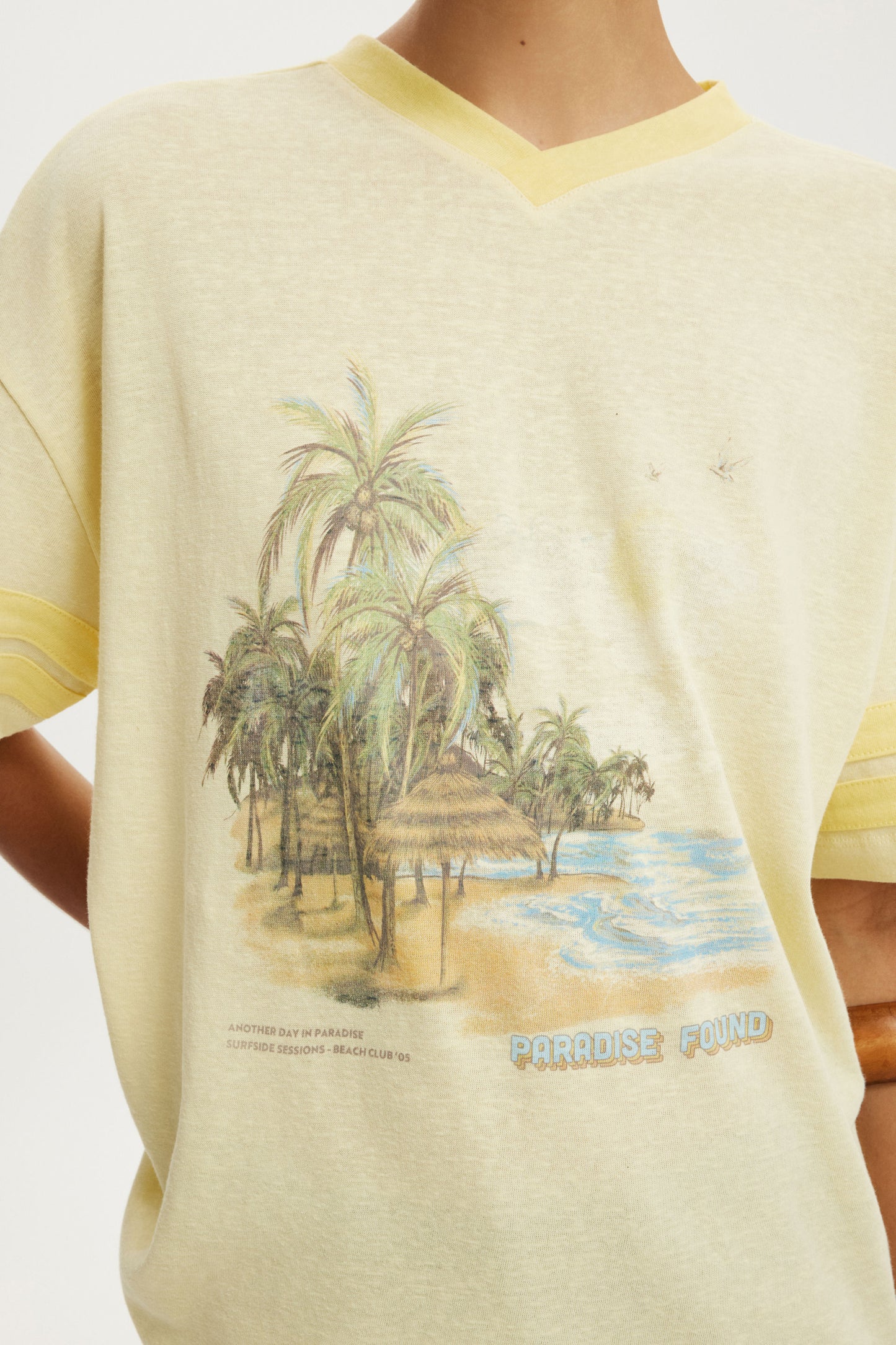 V Neck Vacay Graphic Tee
