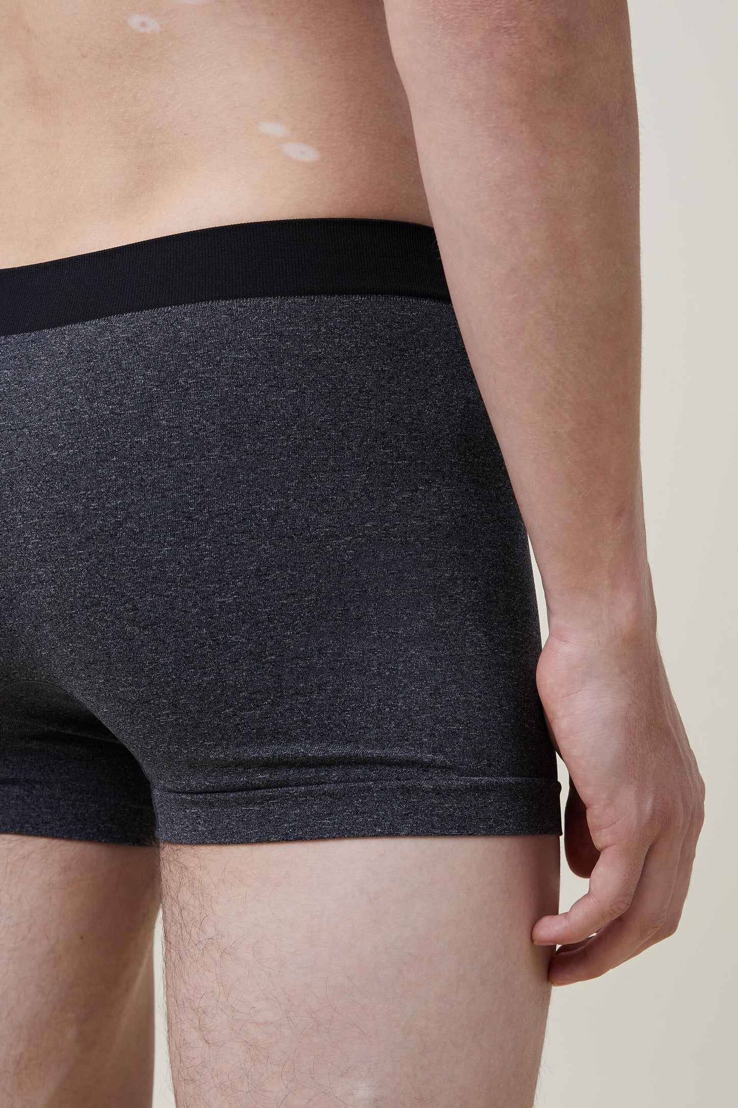 Mens Seamless Trunks