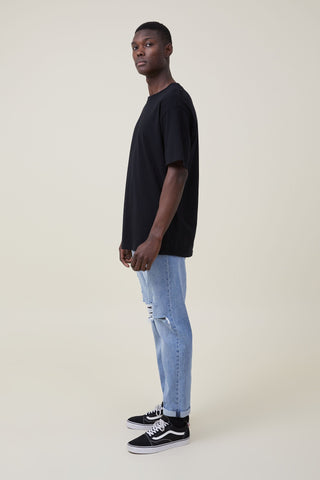 Relaxed Tapered Jean