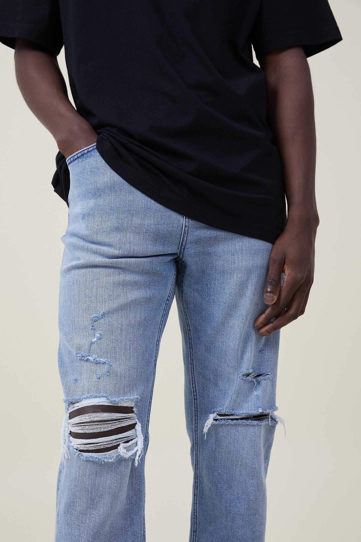 Relaxed Tapered Jean
