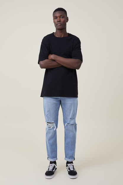 Relaxed Tapered Jean