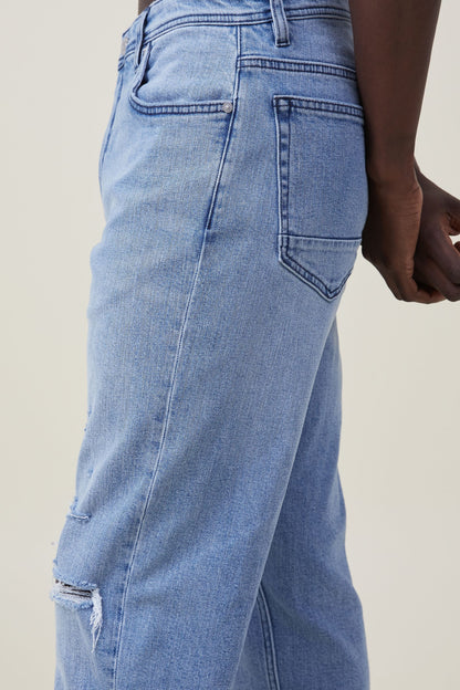 Relaxed Tapered Jean