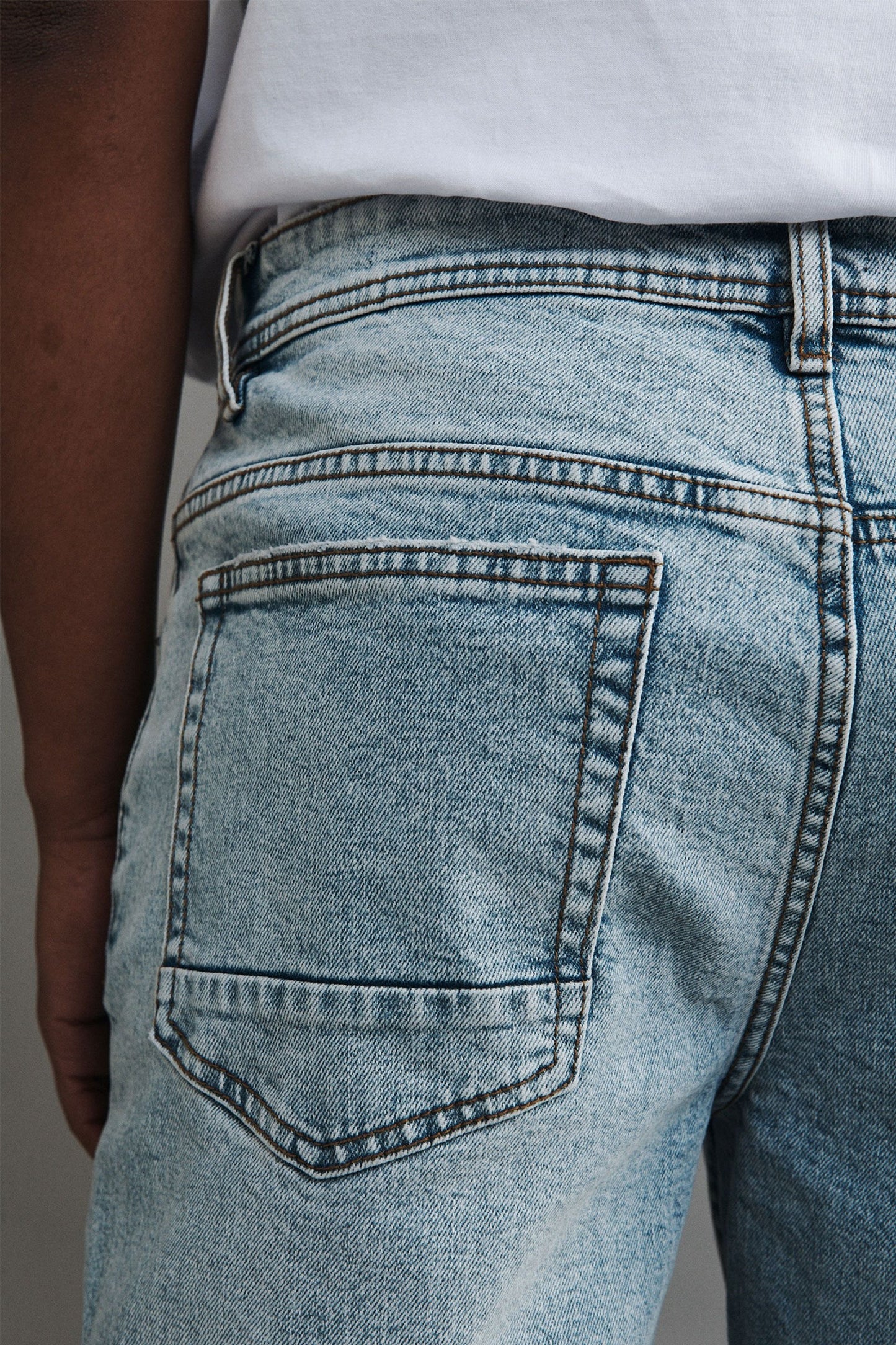 Slim Straight Jean