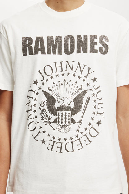 Ramones Premium LoOne Size (OS)e Fit Music T-Shirt