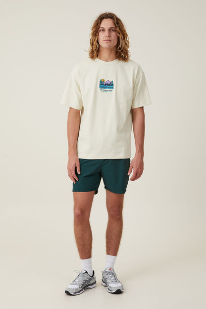 Box Fit Graphic T-Shirt