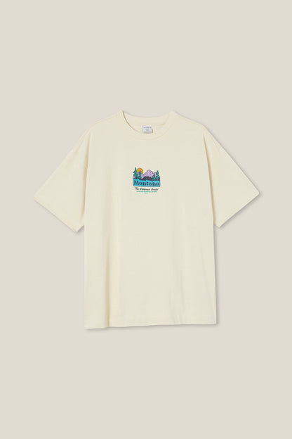 Box Fit Graphic T-Shirt