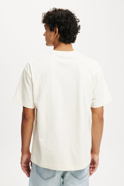 Box Fit Graphic T-Shirt