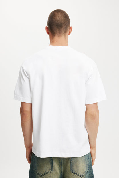 Box Fit Graphic T-Shirt