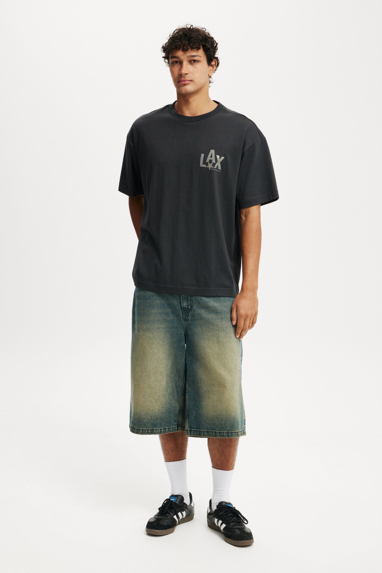 Box Fit Graphic T-Shirt