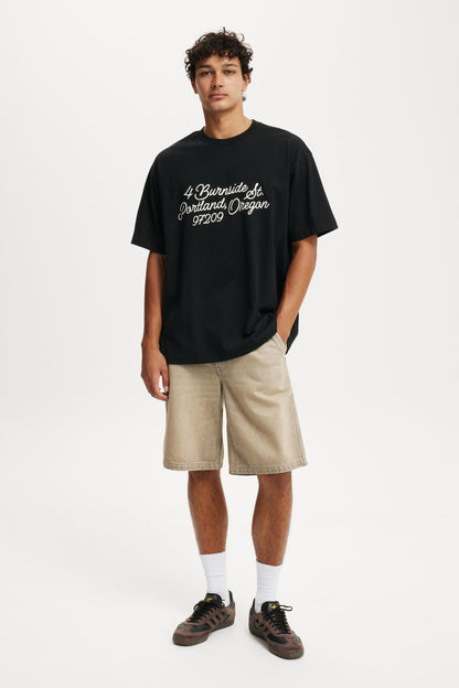 Box Fit Graphic T-Shirt