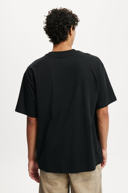 Box Fit Graphic T-Shirt
