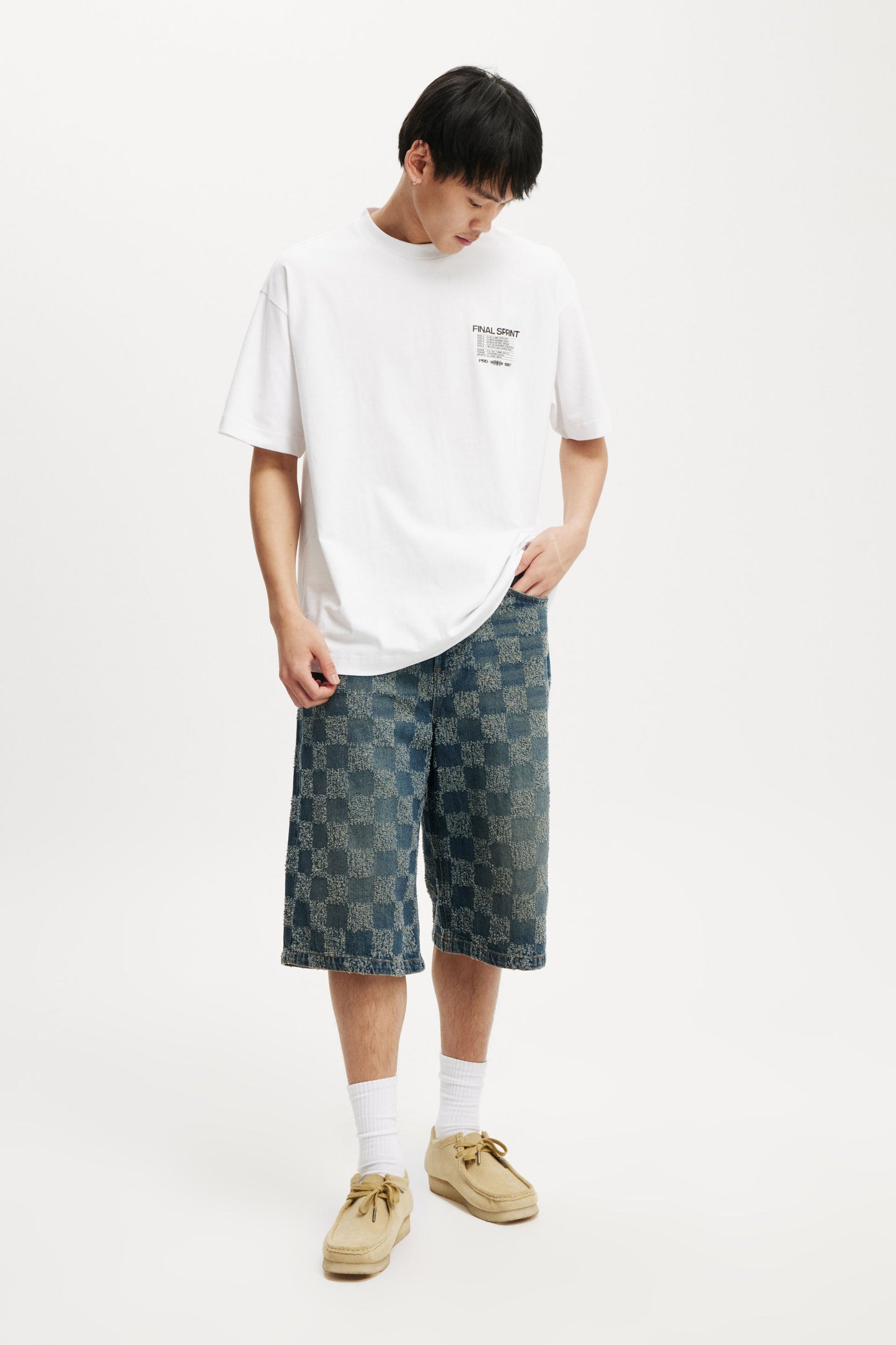 Box Fit Graphic T-Shirt