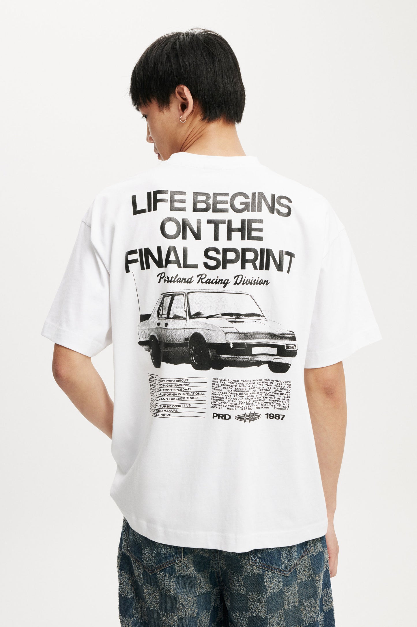 Box Fit Graphic T-Shirt