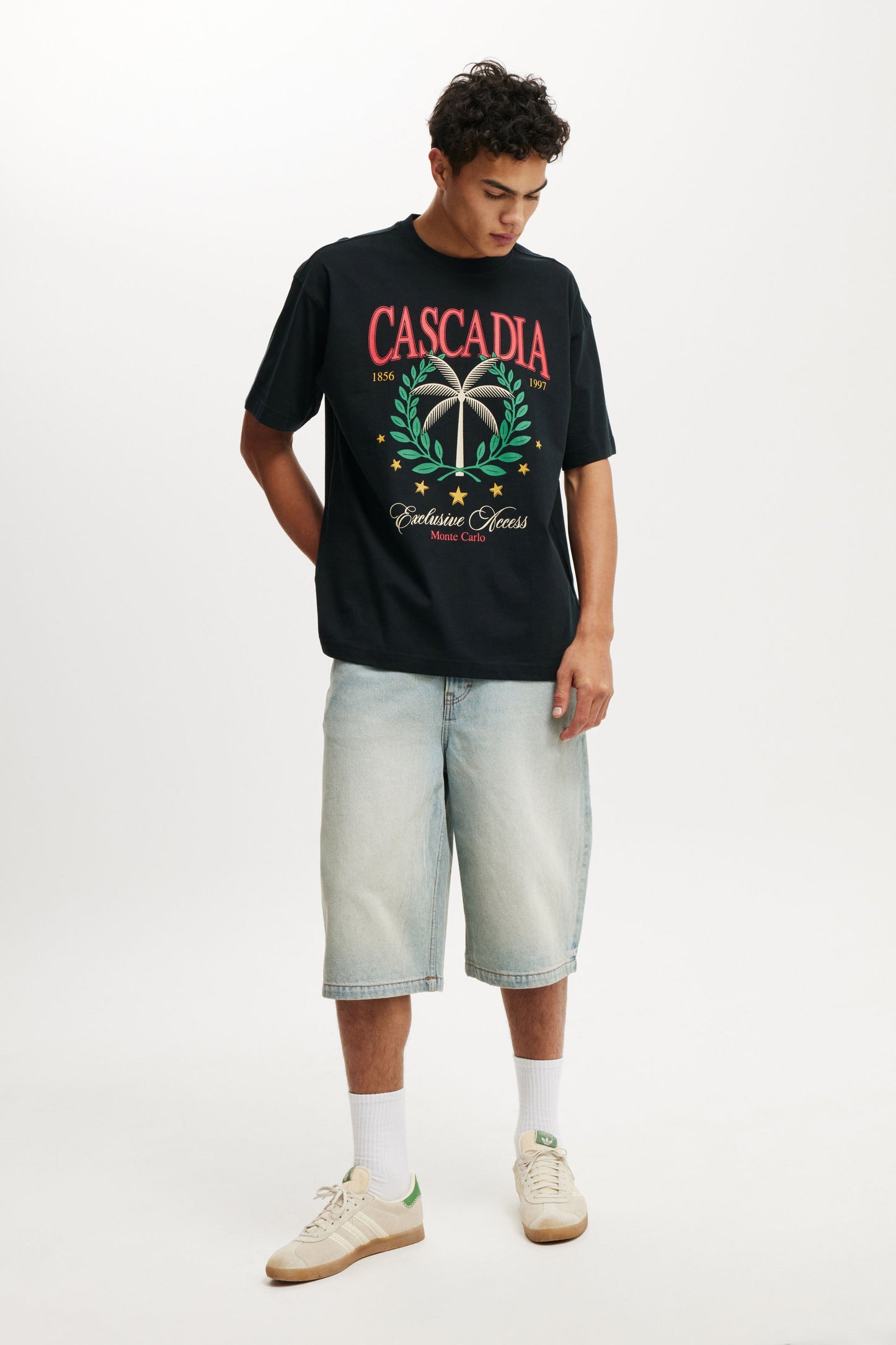 Box Fit Graphic T-Shirt