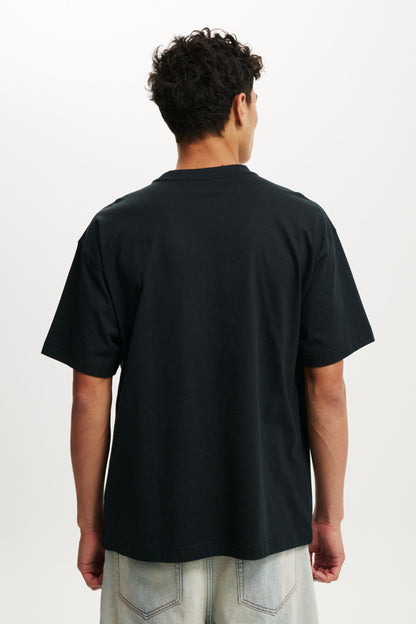 Box Fit Graphic T-Shirt