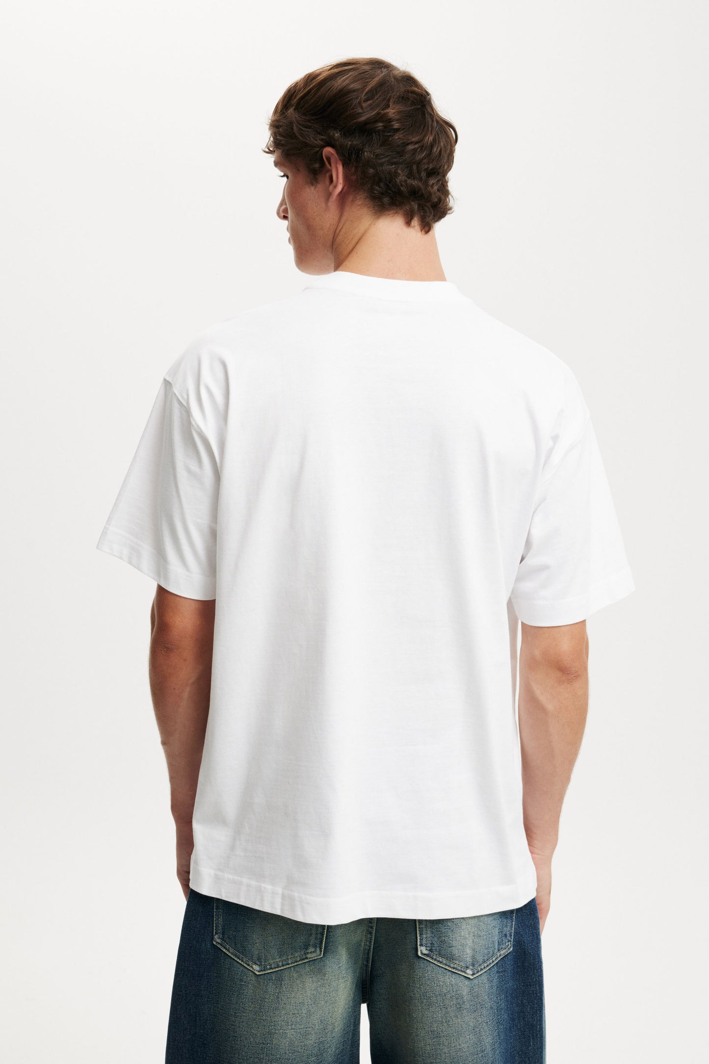 Box Fit Graphic T-Shirt