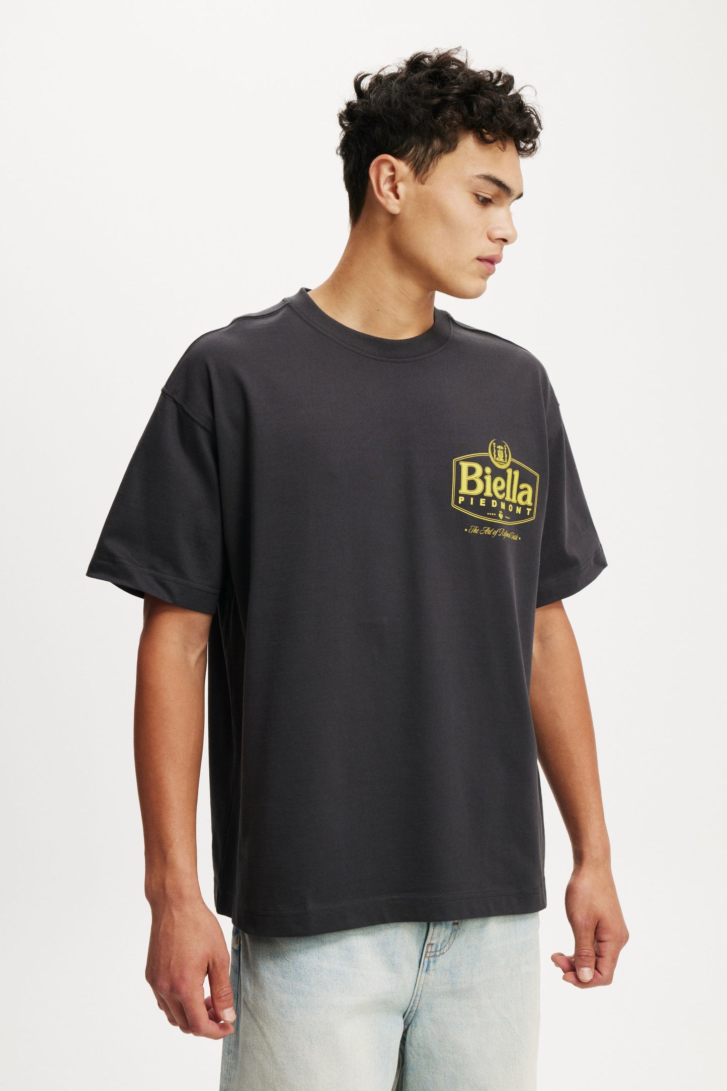 Box Fit Graphic T-Shirt