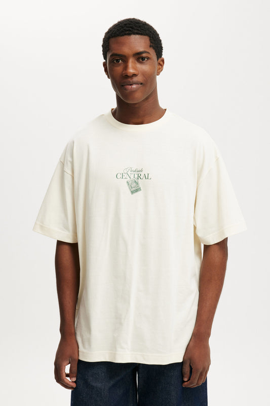 Box Fit Graphic T-Shirt