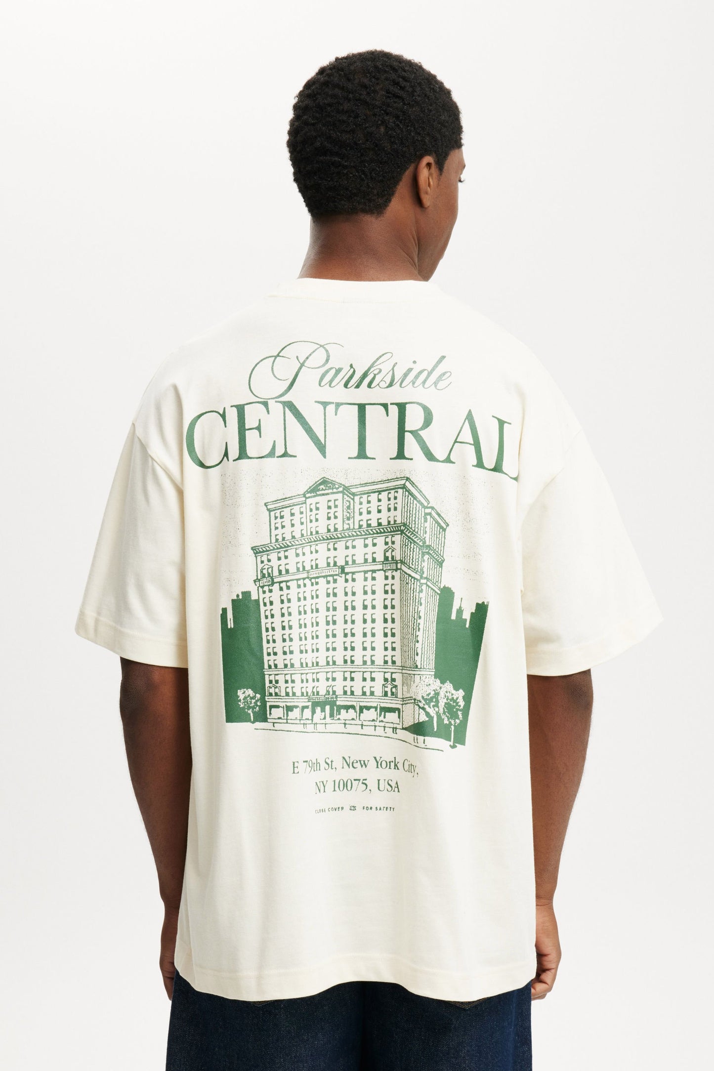Box Fit Graphic T-Shirt