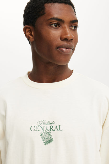 Box Fit Graphic T-Shirt