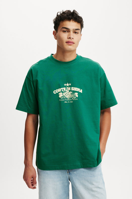 Box Fit Graphic T-Shirt
