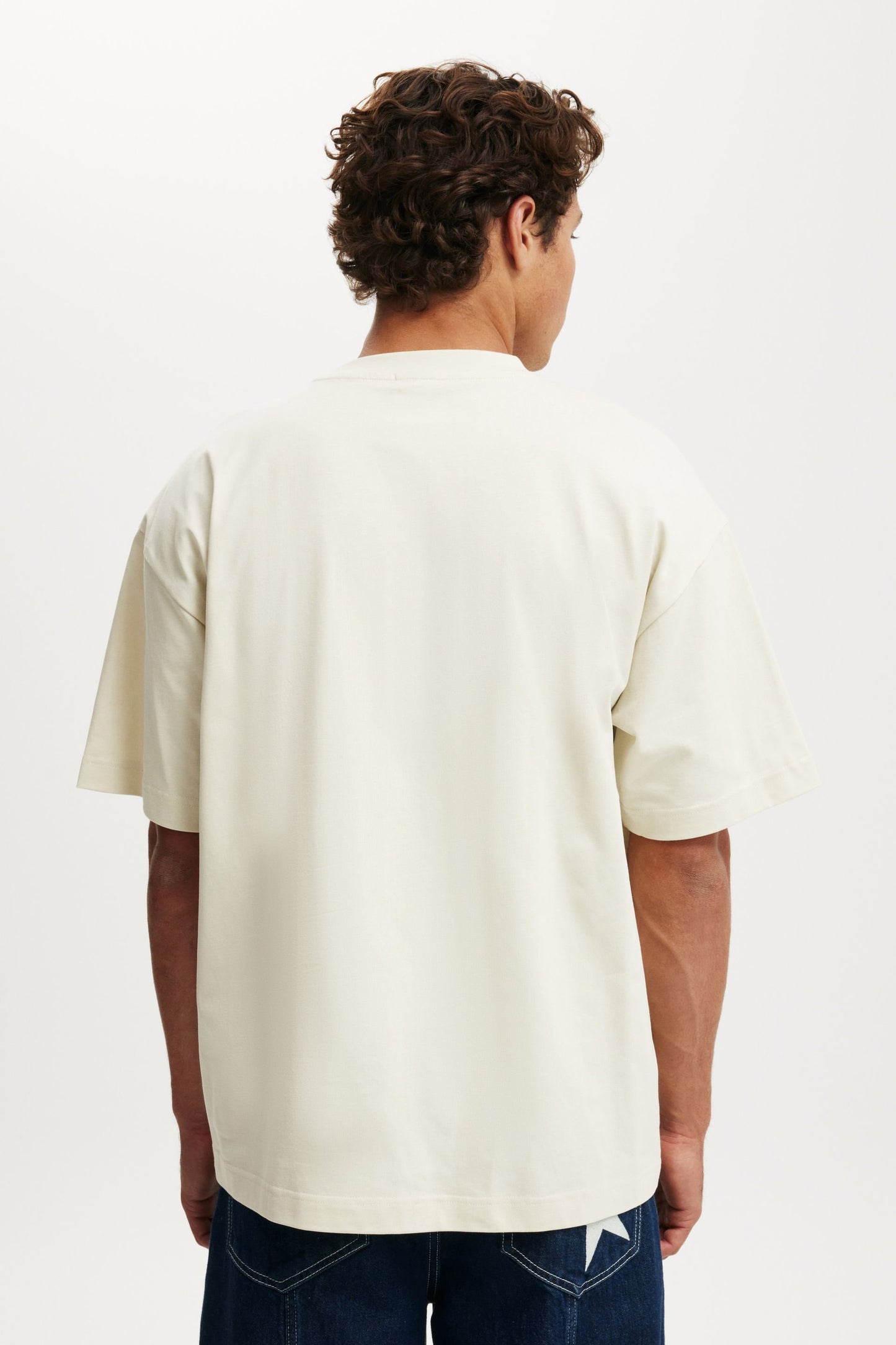 Box Fit Graphic T-Shirt
