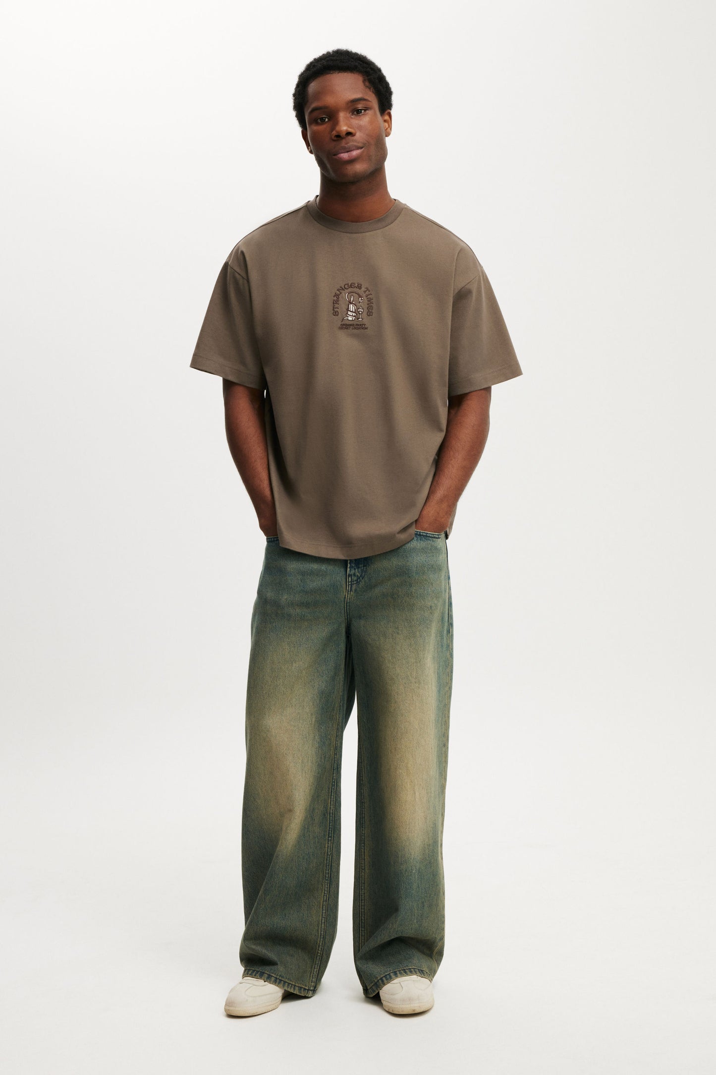 Box Fit Graphic T-Shirt
