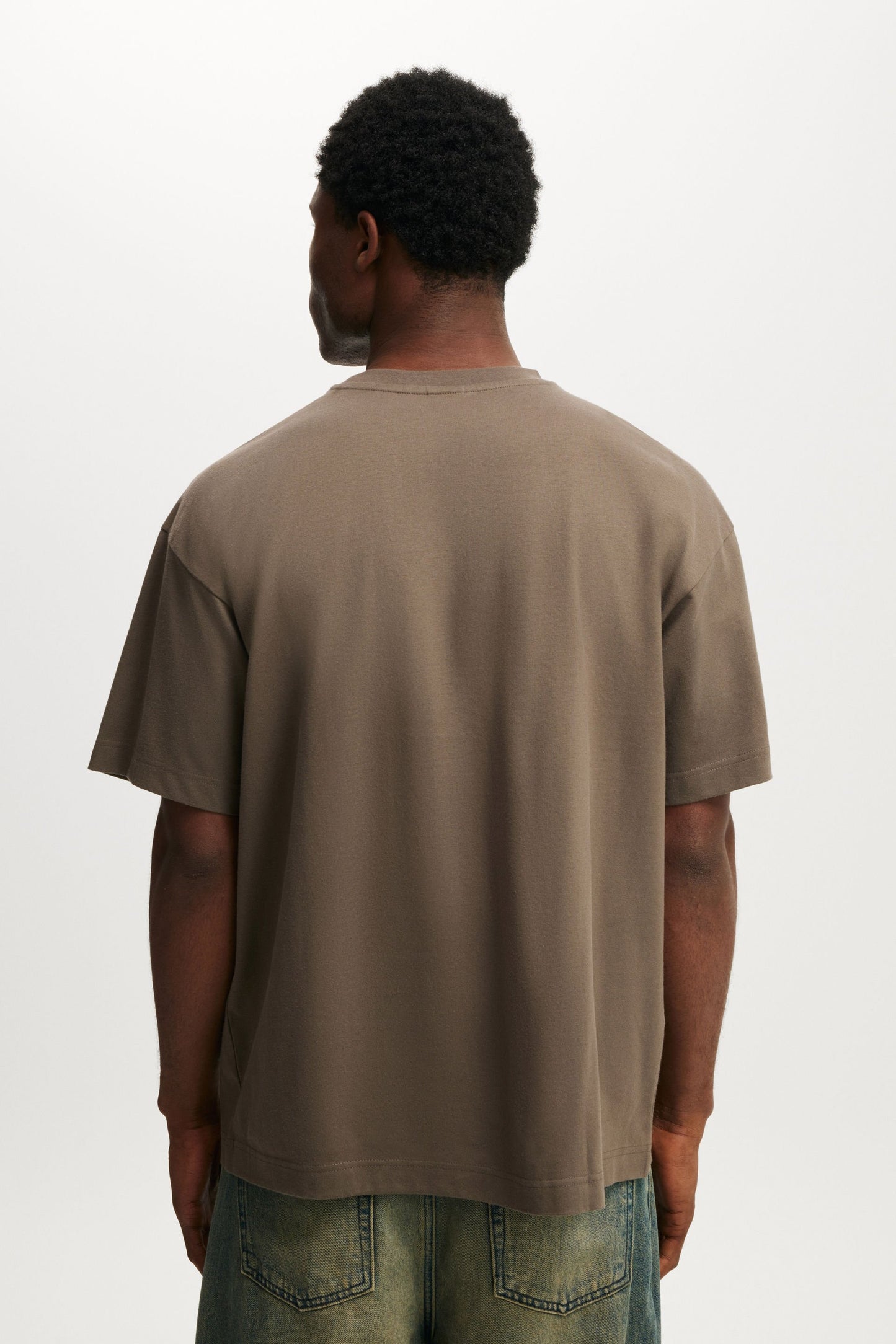 Box Fit Graphic T-Shirt