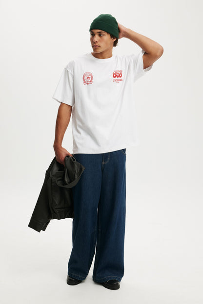 Box Fit Graphic T-Shirt