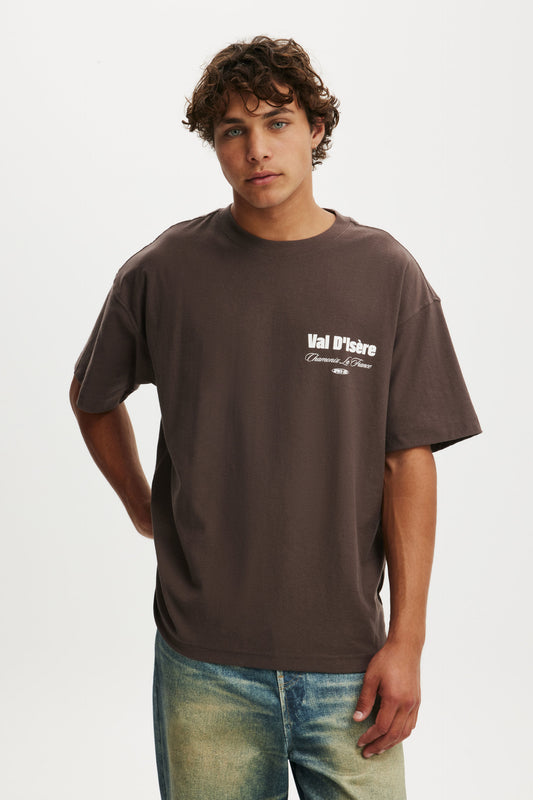 Box Fit Graphic T-Shirt