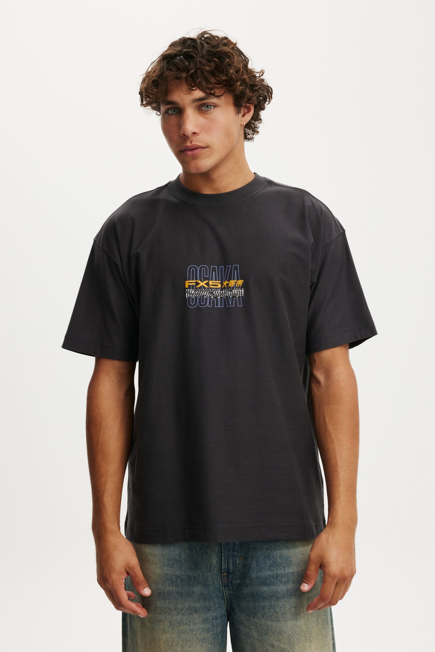 Box Fit Graphic T-Shirt