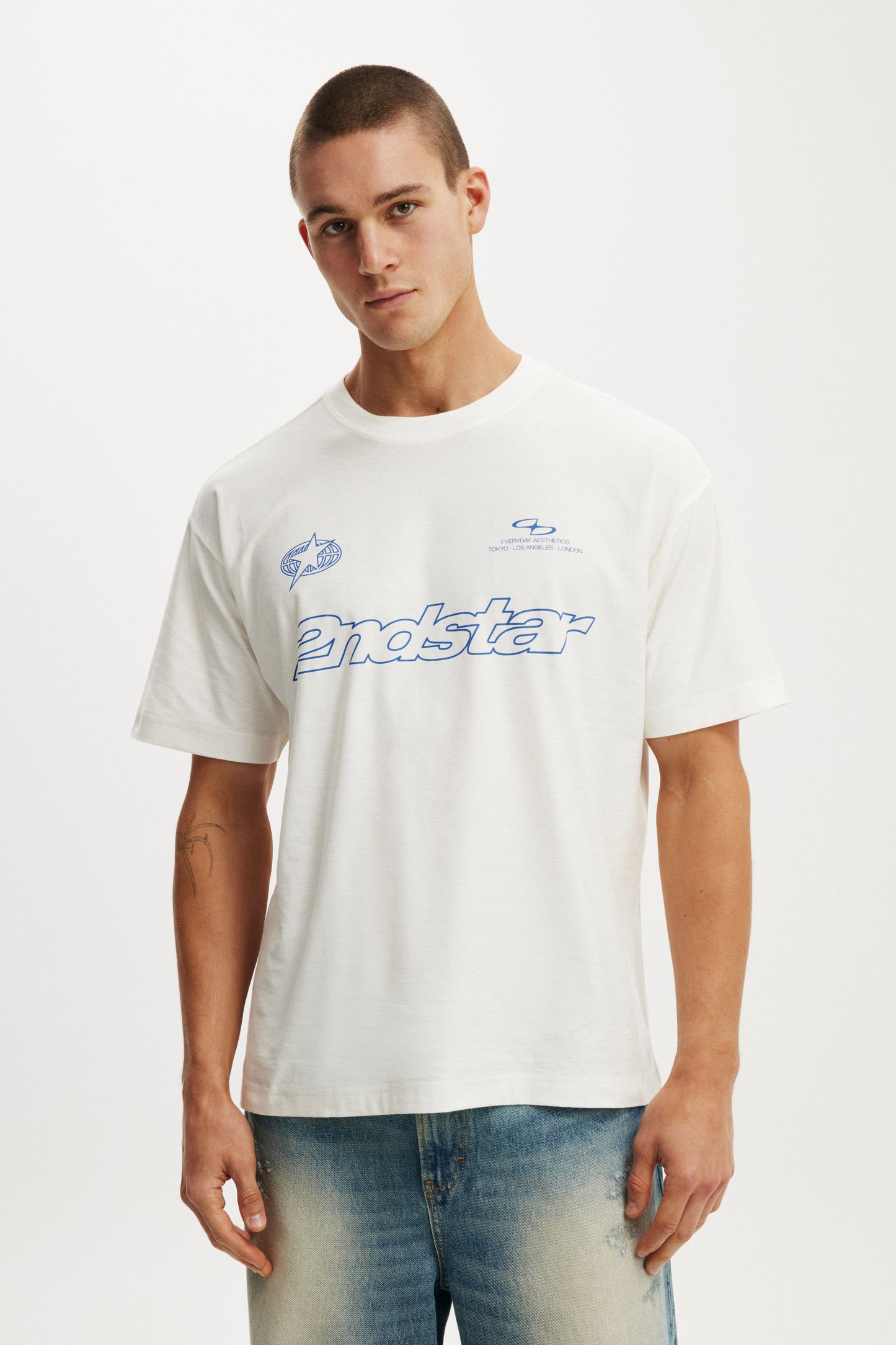 Box Fit Graphic T-Shirt