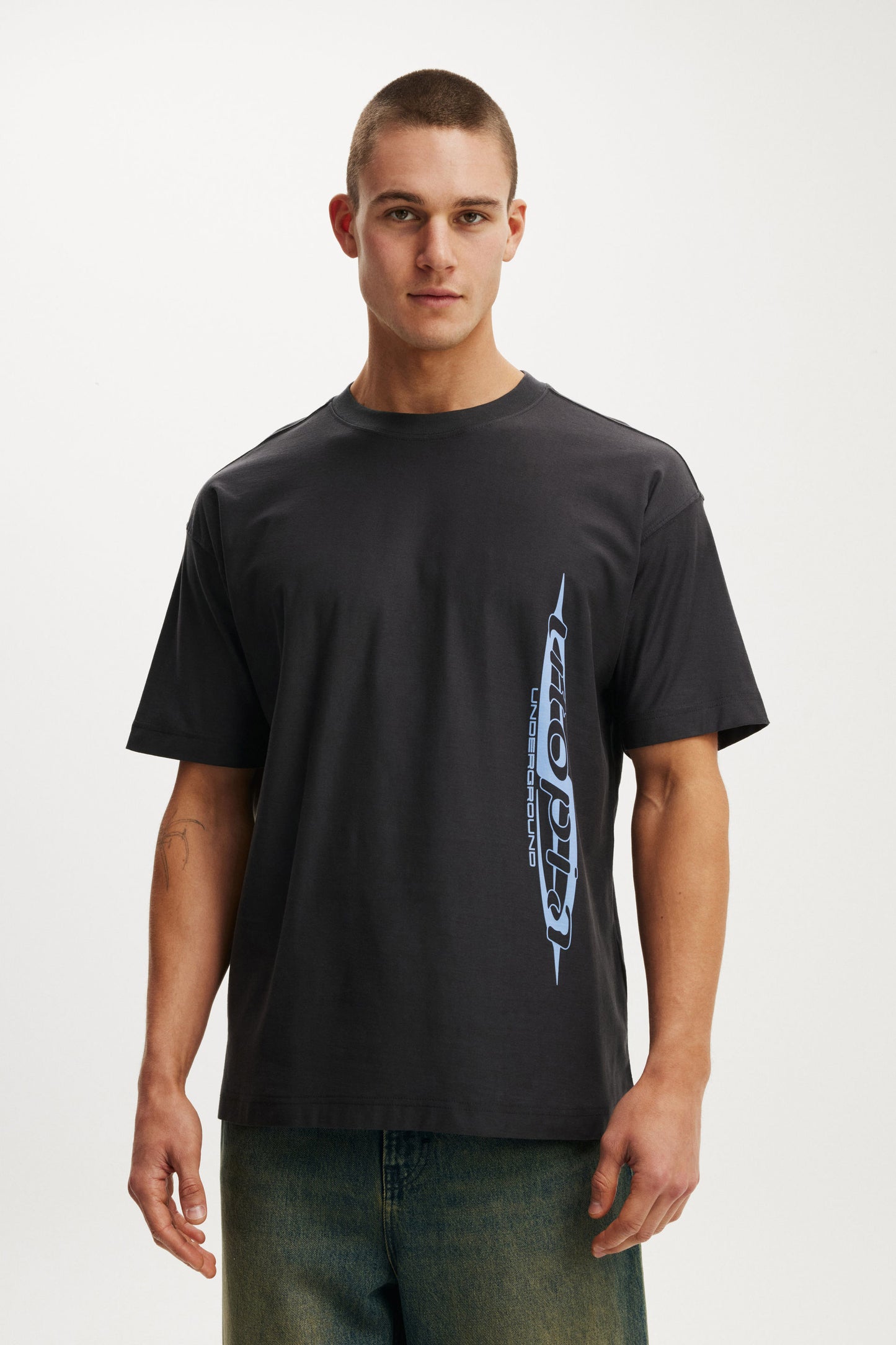 Box Fit Graphic T-Shirt