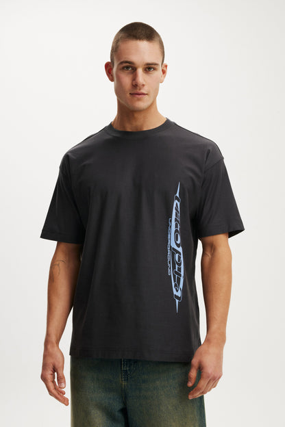 Box Fit Graphic T-Shirt