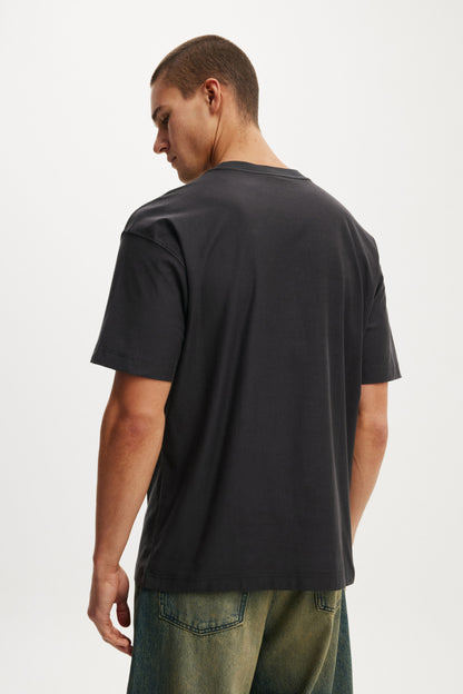 Box Fit Graphic T-Shirt