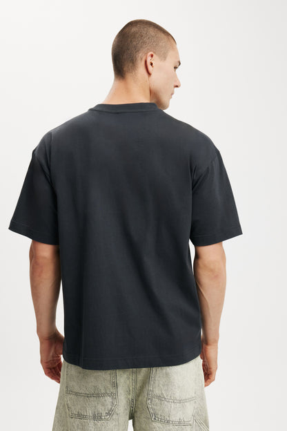 Box Fit Graphic T-Shirt