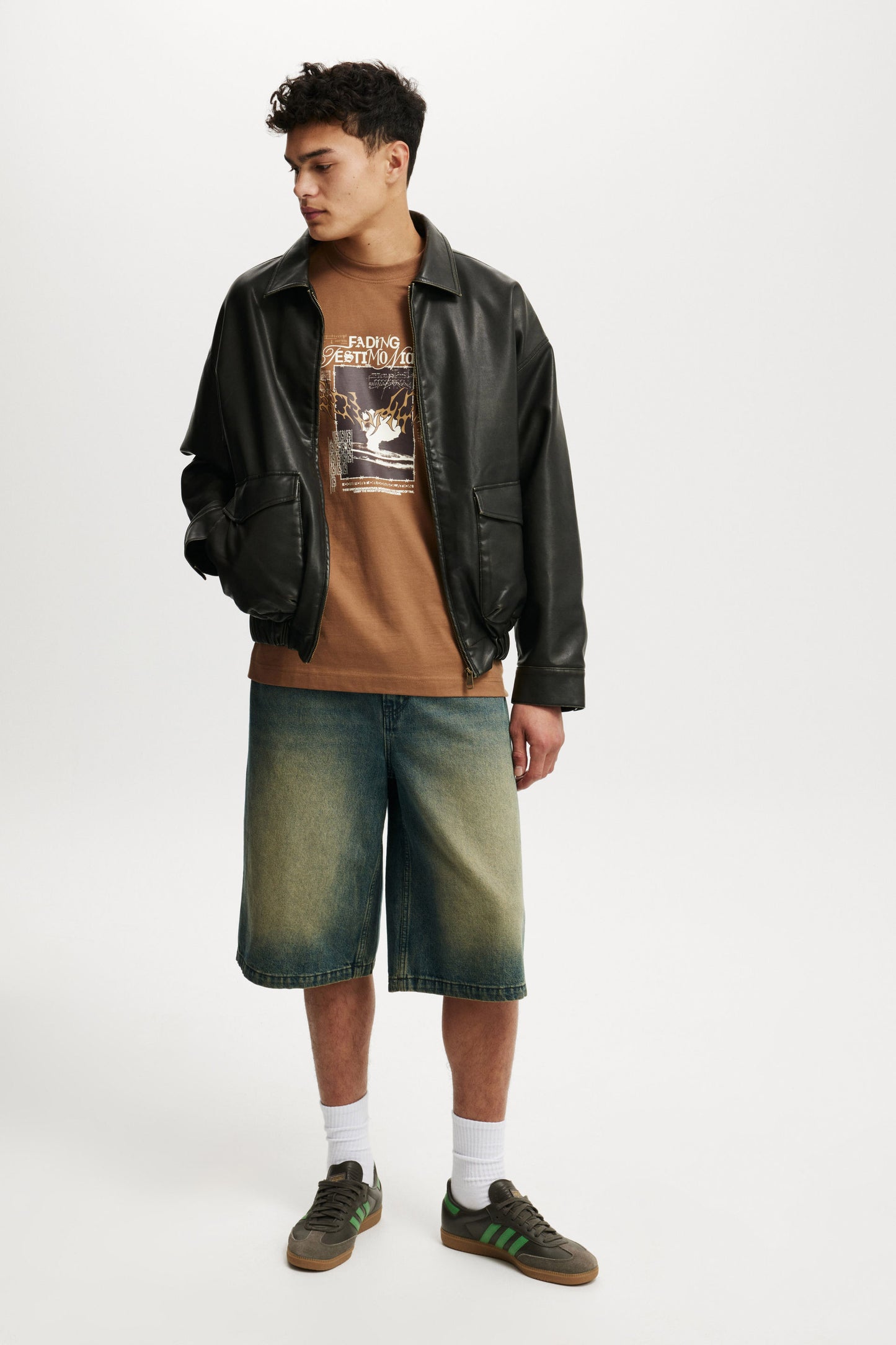 Box Fit Graphic T-Shirt