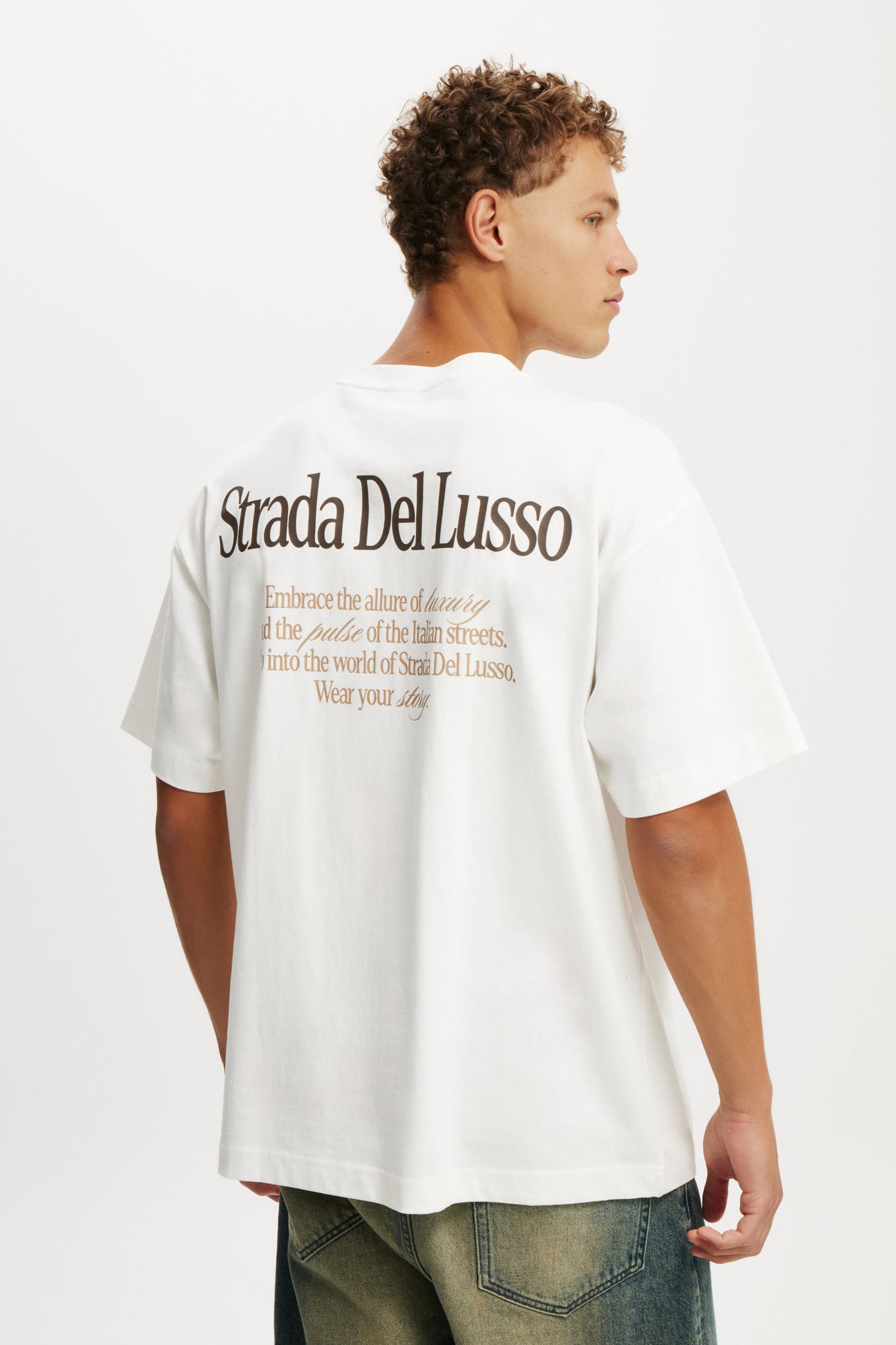 Box Fit Graphic T-Shirt