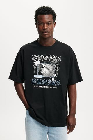 Box Fit Graphic T-Shirt