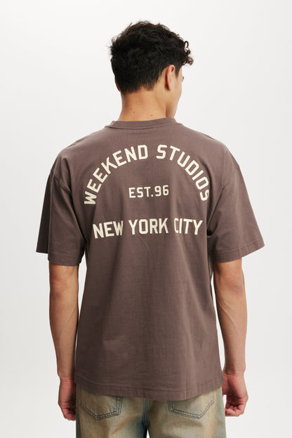 Box Fit Graphic T-Shirt