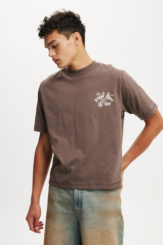 Cropped Fit Graphic T-Shirt