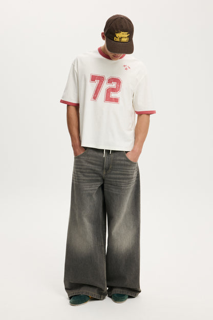 Cropped Fit Graphic T-Shirt