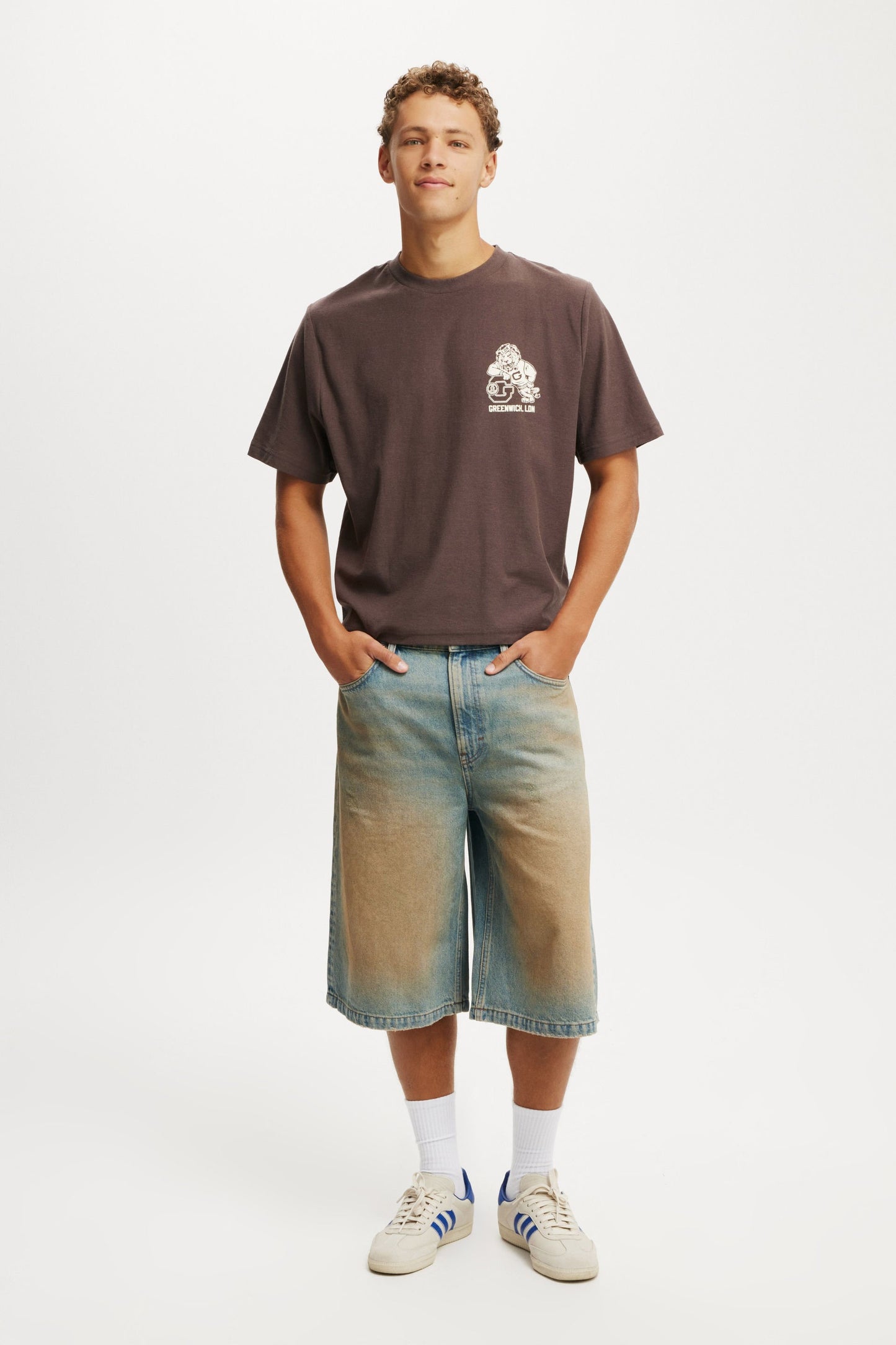 Cropped Fit Graphic T-Shirt